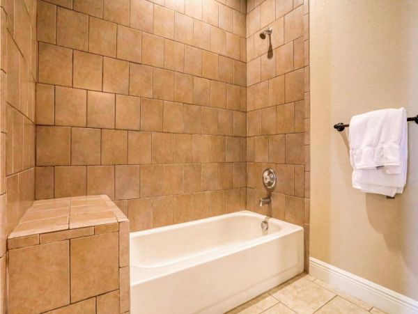 Anna Maria Island 3 Bedroom Short Walk to Beach