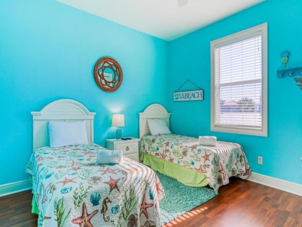 Anna Maria Island 3 Bedroom Short Walk to Beach