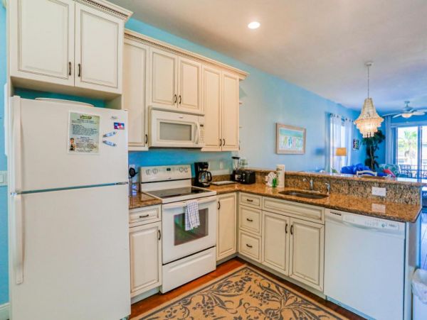 Anna Maria Island 3 Bedroom Short Walk to Beach
