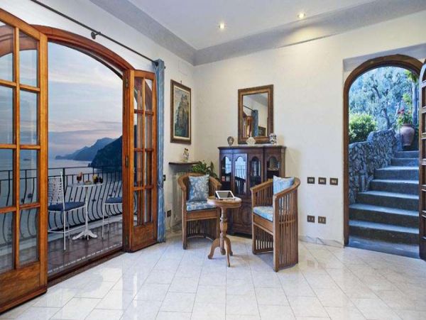 Positano Vacation Rental with Beautiful Large Terraces