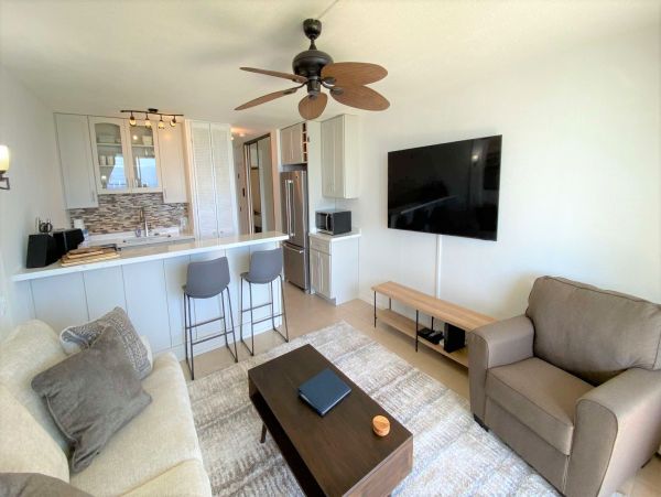 Kihei Oceanfront One Bedroom Vacation Condo