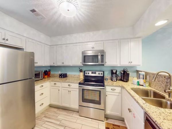 Two Bedroom Vacation Rental Close to Beach Sleeps 8