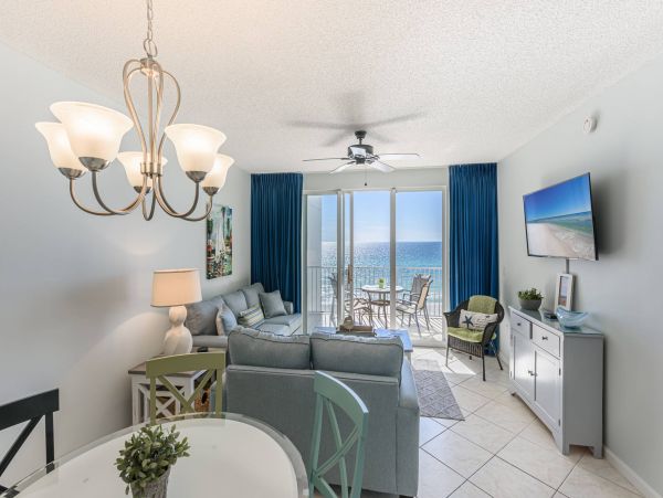 Gulv View Two Bedroom Vacation Condo in Miramar Beach