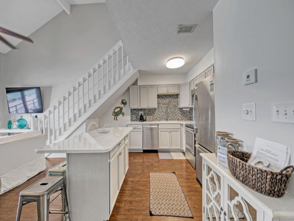 Gulf Views Vacation Condo Two Bedroom