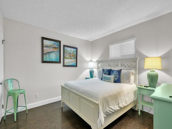 Gulf Views Vacation Condo Two Bedroom