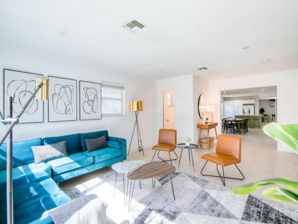 Beautiful Five Bedroom Vacation Beach Home Sleeps 8