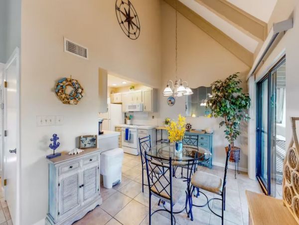 Charming Two Bedroom Vacation Rental in Miramar Beach Sleeps 8