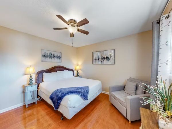 Charming Two Bedroom Vacation Rental in Miramar Beach Sleeps 8