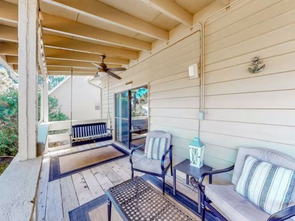 Charming Two Bedroom Vacation Rental in Miramar Beach Sleeps 8