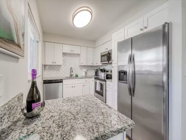 Four Bedroom Vacation Duplex in Pompano Beach Sleeps 10