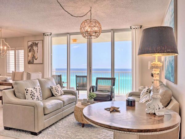 Gulf Front Two Bedroom Vacation Condo in Fort Walton Beach