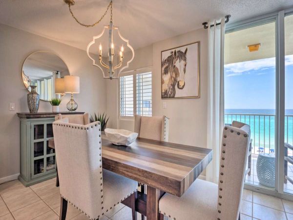 Gulf Front Two Bedroom Vacation Condo in Fort Walton Beach