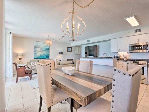 Gulf Front Two Bedroom Vacation Condo in Fort Walton Beach