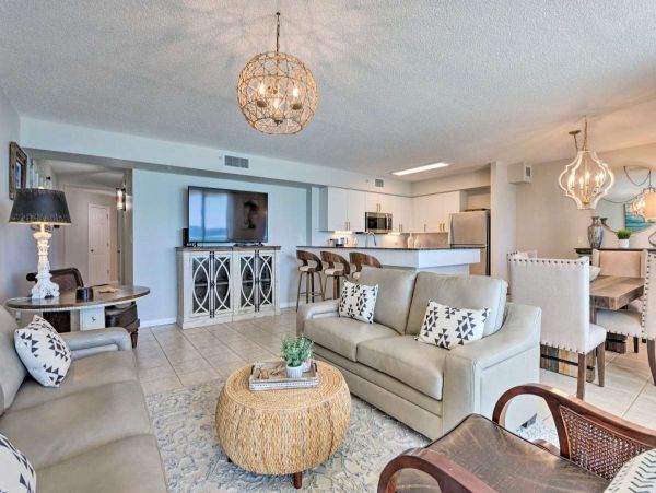 Gulf Front Two Bedroom Vacation Condo in Fort Walton Beach