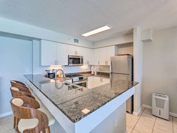 Gulf Front Two Bedroom Vacation Condo in Fort Walton Beach