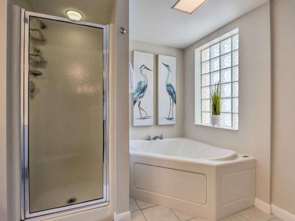 Gulf Front Two Bedroom Vacation Condo in Fort Walton Beach