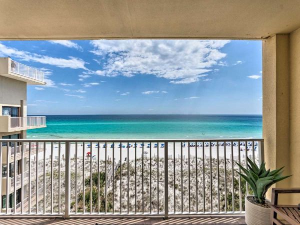 Gulf Front Two Bedroom Vacation Condo in Fort Walton Beach