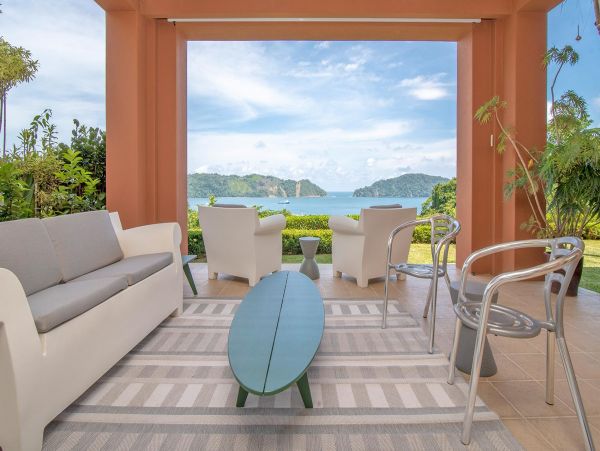 Bay View Luxury Vacation Villa with Pool and Hot Tub Sleeps 8