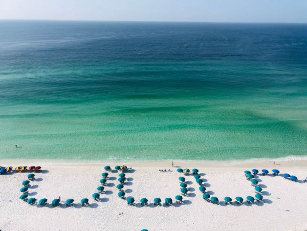 Beachfront 2 Bedroom Condo Full Ocean Views in Destin