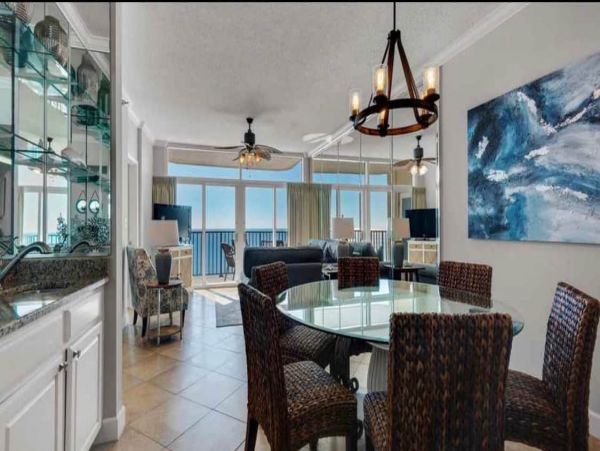 Beachfront 2 Bedroom Condo Full Ocean Views in Destin