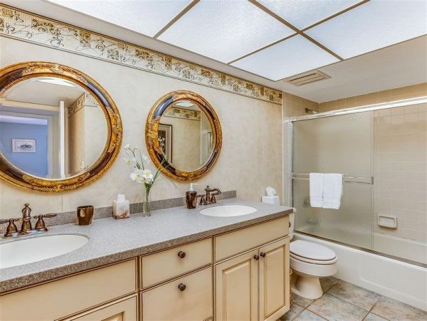 Boca Grande Vacation Condo Three Bedroom Walk to Beach