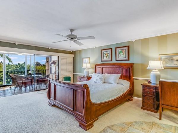 Boca Grande Vacation Condo Three Bedroom Walk to Beach