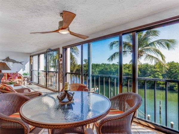 Boca Grande Vacation Condo Three Bedroom Walk to Beach