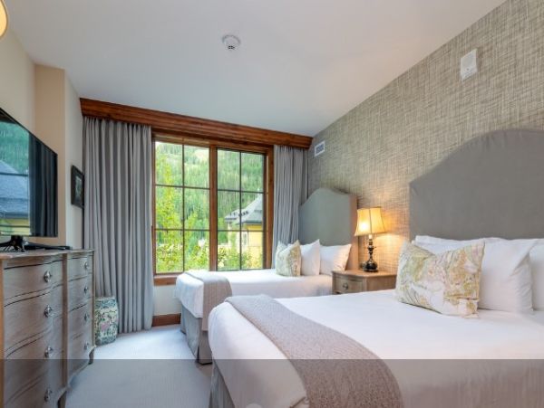 Ritz Carlton Condo Two Bedroom Mountain Views