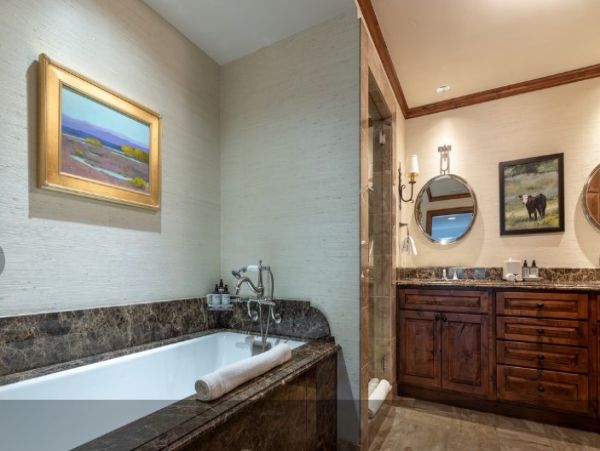 Ritz Carlton Condo Two Bedroom Mountain Views