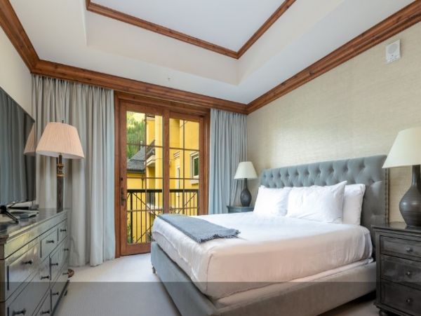 Ritz Carlton Condo Two Bedroom Mountain Views