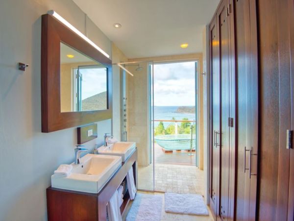 Elegant Vacation Villa with Ocean Views Sleeps 10