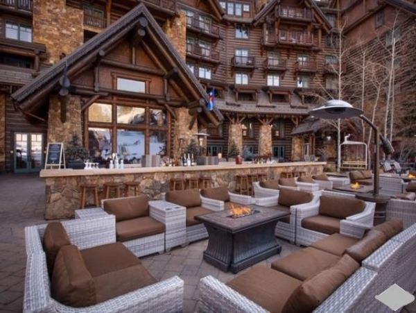 Ski Vacation Penthouse Four Bedroom Mountain Views