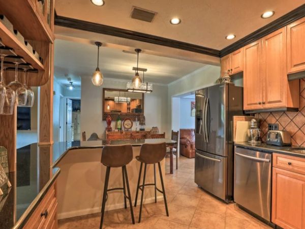 Bradenton Vacation Home with Pool & 2 Bedroom