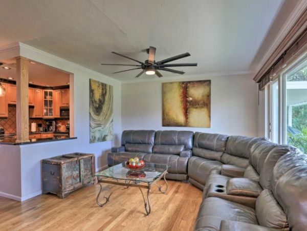 Bradenton Vacation Home with Pool & 2 Bedroom