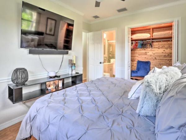 Bradenton Vacation Home with Pool & 2 Bedroom