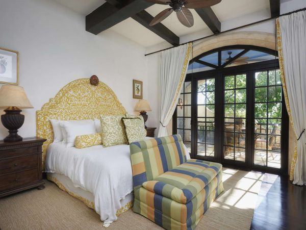 Six Bedroom Mediterranean Luxury Vacation Villa Sleeps 12