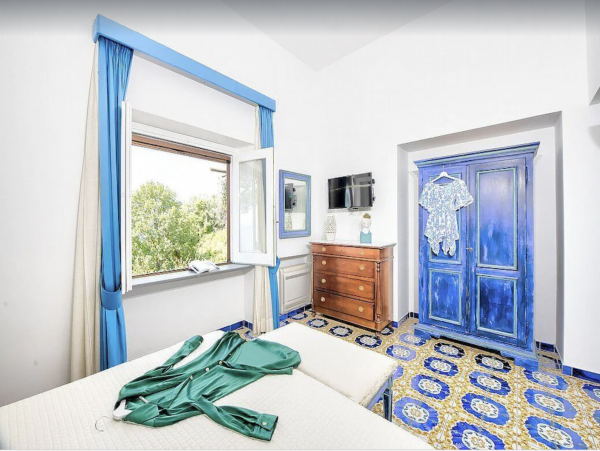 Luxury  Amalfi Six Bedroom Private Luxury Vacation Villa