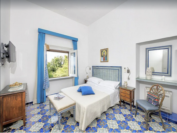 Luxury  Amalfi Six Bedroom Private Luxury Vacation Villa