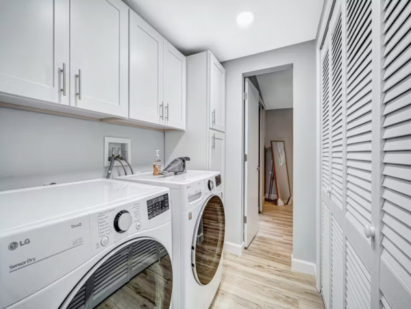 Lovely 3 Bedroom Home Steps from a Private Beach