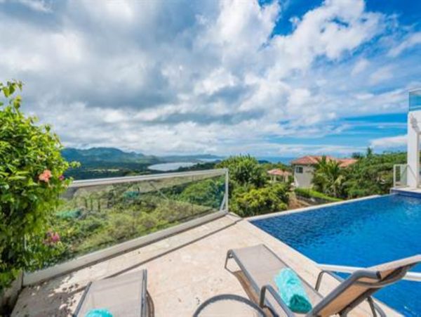 Playa Potrero Vacation Pool Home Five Bedroom
