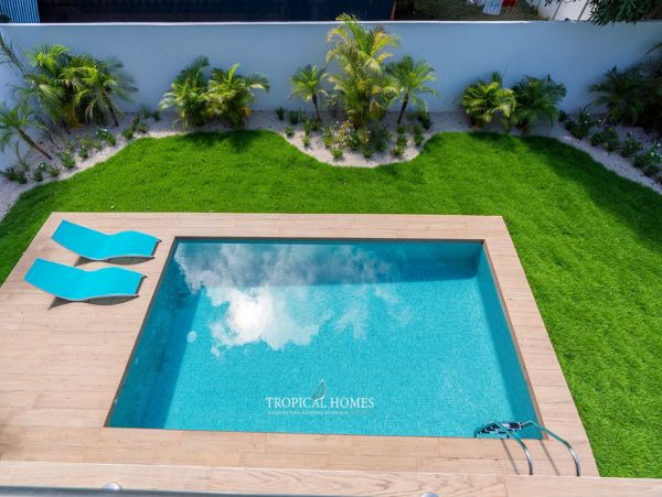 Playa Flamingo Vacation Home Three Bedroom Walk to Beach