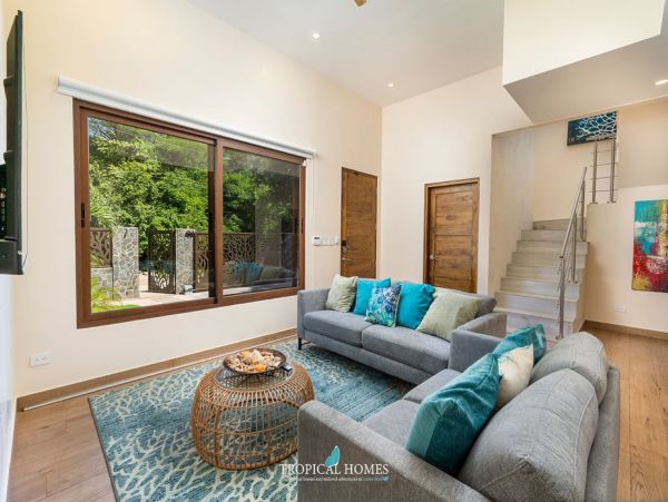 Playa Flamingo Vacation Home Three Bedroom Walk to Beach