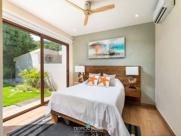 Playa Flamingo Vacation Home Three Bedroom Walk to Beach