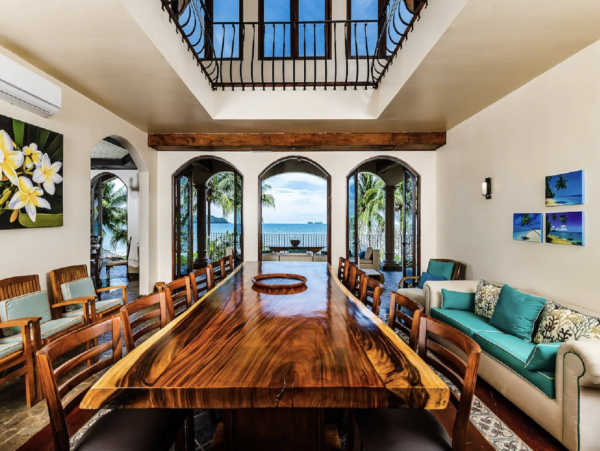The Ultimate Vacation Villa By The Sea in Potrero