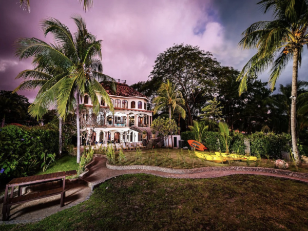 The Ultimate Vacation Villa By The Sea in Potrero