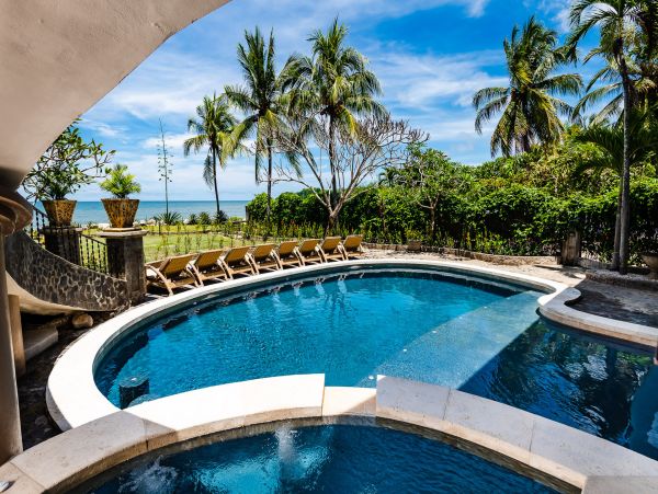 Playa Flamingo Vacation Home Nine Bedroom On Beach