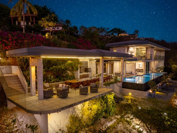 Luxury Tamarindo Vacation Rental with 8 Bedrooms & Pool