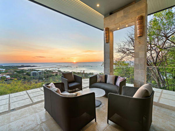 Luxury Tamarindo Vacation Rental with 8 Bedrooms & Pool