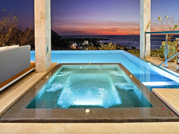 Luxury Tamarindo Vacation Rental with 8 Bedrooms & Pool