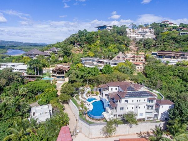 Tamarindo Vacation Home Eight Bedroom
